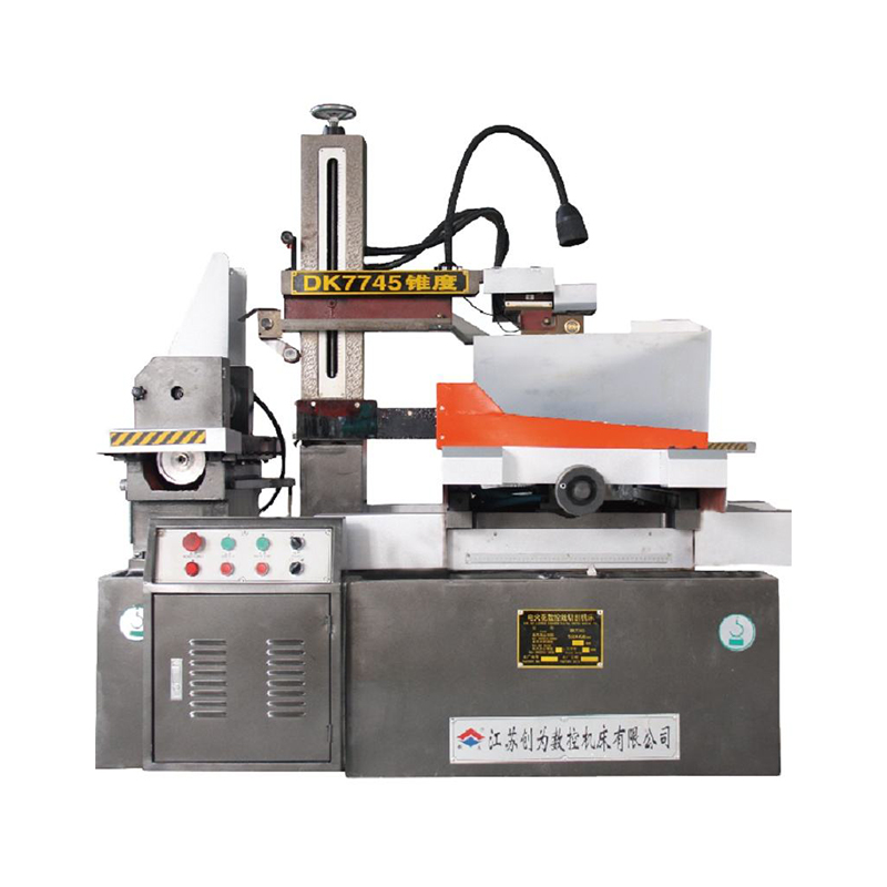 DK7745 ± 15 ° AZ بدون تعمیر و نگهداری CNC EDM دستگاه برش سیم با سرعت بالا